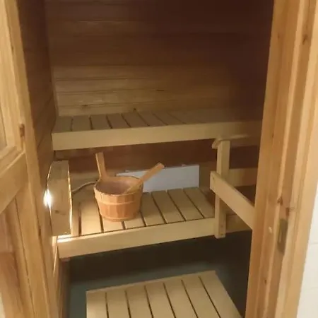 Free Sauna And Laundry, 5min Metro, 15 Center *