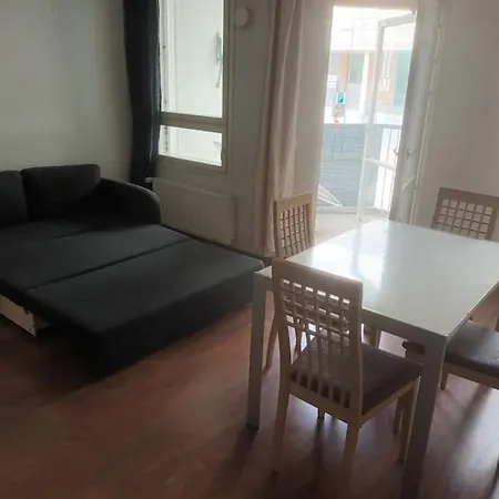Free Sauna And Laundry, 5min Metro, 15 Center